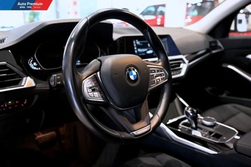 BMW Seria 3 G20-G21 2021 BMW Seria 3 318d TouringFV23LED Fog LightsModel AdvantageBMW Individual, zdjęcie 13