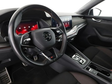 Skoda Octavia IV RS Liftback 2.0 TDI SCR 200KM 2022 Škoda Octavia Skoda Octavia RS 200KM Virtual Navi, zdjęcie 13