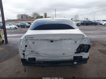 Mercedes Klasa E W214 2023 Mercedes-Benz Klasa E 350 2023 2.0 Benzyna 255KM, zdjęcie 4