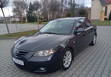Mazda 3 I Sedan 1.6 MZ-CD 109KM 2006 Mazda 3 Zarejestrowany - ubezpieczony 1.6 Diesel 109KM, zdjęcie 2