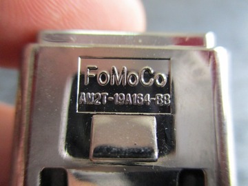 Ford Kuga MK2 AM2T-19A164-BB USB-розетка