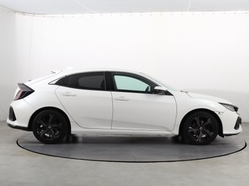Honda Civic X Hatchback 5d 1.0 VTEC Turbo 129KM 2017 Honda Civic 1.0 VTEC Turbo, Salon Polska, zdjęcie 5