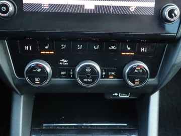 Skoda Octavia III Kombi Facelifting 1.5 TSI ACT 150KM 2019 Skoda Octavia 1.5 TSI, Salon Polska, zdjęcie 11