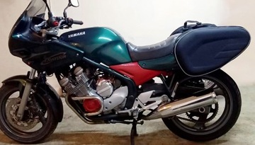 Съемные боковые кофры для мотоцикла.