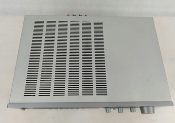 NAD C320BEE - стереоусилитель + пульт ДУ