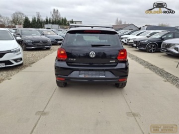 Volkswagen Polo V Hatchback 3d Facelifting 1.0 75KM 2016 Volkswagen Polo POLO ALLSTAR 1,0 grz.fotele klimatronik alu pdc oplacony, zdjęcie 6