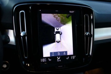 Volvo XC40 Crossover 2.0 D3 150KM 2019 Volvo XC 40 D3 150KM Panorama dachKamery 360NaviAlu 19 caliLadne Auto FV23, zdjęcie 28