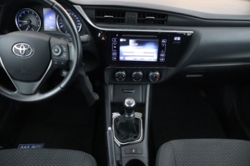Toyota Corolla XI Sedan Facelifting 1,6 Valvematic 132KM 2018 Toyota Corolla 1.6 Valvematic, Salon Polska, zdjęcie 11