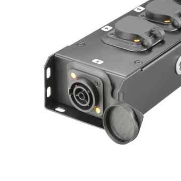 ADAM HALL PROPORT 4 TT 4-розеточный удлинитель