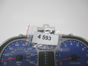 | SHOGUN PININ 1.8 GDI PŘÍSTROJOVÁ DESKA BUDÍKY MR381638