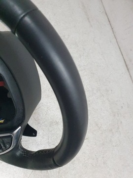 CAMARO VI 2016+ SS RS VOLANT ORIGINÁLNÍ KŮŽE BÍLÁ NIC SUPER STAV