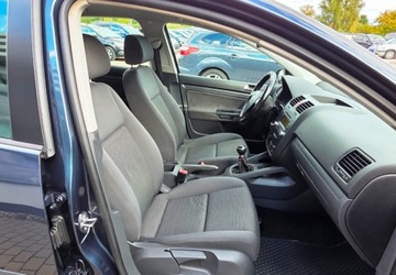 Volkswagen Golf V Hatchback 1.4 i 16V 75KM 2005 Volkswagen Golf 1,4 Ben Klima 1.4 Benzyna 75KM, zdjęcie 7
