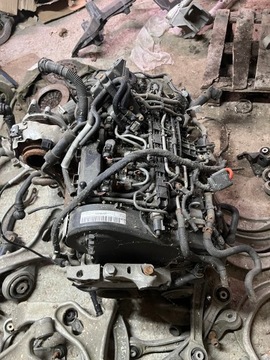 VW CADY 1.6 TDI SILNIK CAY
