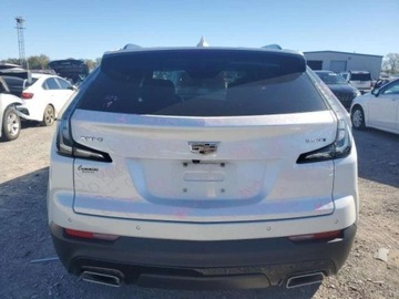 Cadillac 2022 Cadillac XT4 2022, 2.0L, 4x4, SPORT, po gradobiciu 2.0 Benzyna 235KM, zdjęcie 4