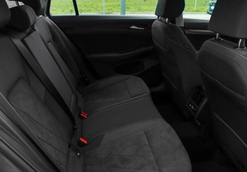 Volkswagen Golf VIII Variant 1.5 eTSI 150KM 2024 Volkswagen Golf 1.5 TSI 150KM Style DSG, Masaz, Aktywny tempomat, Sportowe, zdjęcie 11