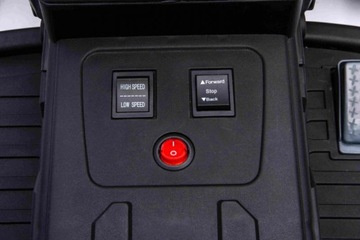 Трактор New Holland T7 с прицепом синий