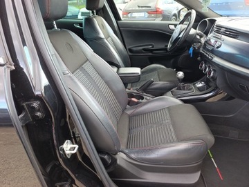 Alfa Romeo Giulietta Nuova II Hatchback 5d 1.4 TB 16v 120KM 2012 ALFA ROMEO GIULIETTA 1.4 TB 16v 120KM, Salon Polska, Manual,2 Właściciel, zdjęcie 8