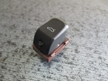 Przełącznik klapy AUDI A4 A5 8K0959831