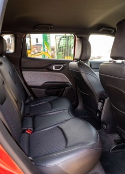 Jeep Compass II 2023 Jeep Compass Jeep Compass II 2.0 4X4 Latitude 200KM 2.0 Benzyna 200KM, zdjęcie 14