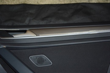 ОБИВКА ДВЕРИ ЗАДНЯЯ ПРАВАЯ GOLF VII 14r 5G4868074