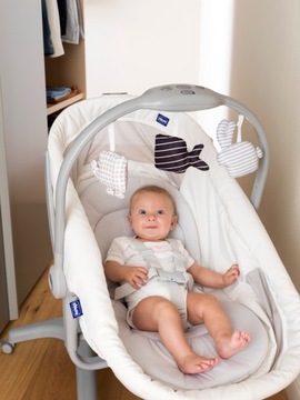 Chicco Baby Hug AIR 4в1 белый снег + аксессуары