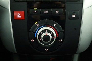 Kia Venga Mikrovan 1.4 DOHC CVVT 90KM 2012 Kia Venga 1.4 CVVT, Salon Polska, Serwis ASO, zdjęcie 16