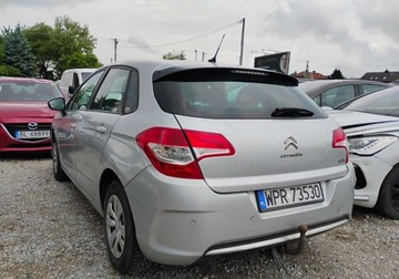 Citroen C4 I Hatchback Facelifting 1.6 HDI 92KM 2010 Citroen C4 2011r, 1.6 HDI. Lekko uszkodzony prawy bok. 1.6 Diesel 92KM, zdjęcie 3