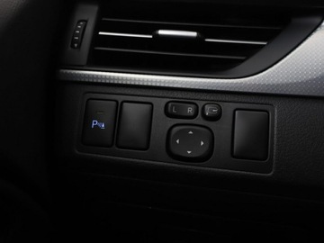 Toyota Avensis III Wagon Facelifting 2015 1.8 Valvematic 147KM 2016 Toyota Avensis niski przebieg skóra navi grzane, zdjęcie 34