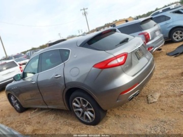 Maserati Levante 2020 Maserati Levante S 2020 3.0 Benzyna 424KM, zdjęcie 2