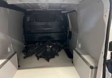 Citroen Jumpy III 2024 Citroen Jumpy Bardzo niski przebieg Klimatyzacja Radio 1.5 Diesel 100KM, zdjęcie 3