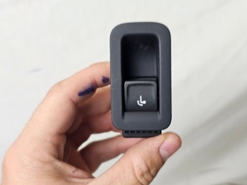 OE TLAČÍTKO OPUSTIT HÁK VW PASSAT ARTEON