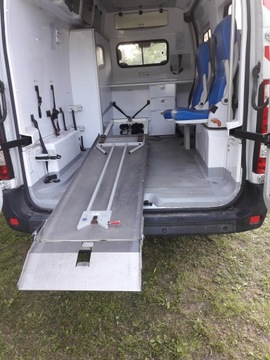 Renault Master IV Furgon FWD 2.3 dCi 150KM 2015 Renault Master 150KM AMBULANS KAMPER, zdjęcie 15