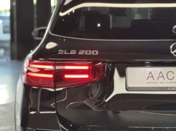 Mercedes GLB SUV 1.3 200 163KM 2024 Mercedes-Benz GLB 200 AMG Line Android Auto CarPlay Asystent parkowania, zdjęcie 37