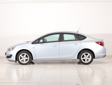 Opel Astra J Sedan 1.6 Twinport ECOTEC 115KM 2016 Opel Astra 1.6 16V, Salon Polska, Skóra, Klima, zdjęcie 2