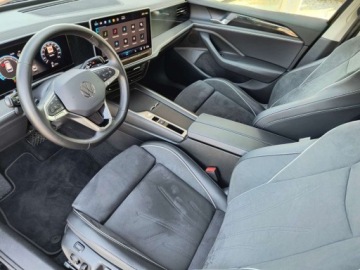 Volkswagen Passat B8 Variant Facelifting 1.5 TSI EVO 150KM 2025 Volkswagen Passat serwis ASO 1.5TSI 150KM bezwypadkow gwarancja pakiety ka, zdjęcie 12