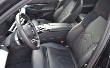 BMW Seria 5 G90-91 Touring 2.0 520d 197KM 2024 BMW Seria 5 BMW 520d xDrive M Sport 2.0 Diesel 197KM, zdjęcie 11
