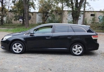 Toyota Avensis III Wagon 1.8 Valvematic 147KM 2010 Toyota Avensis 1,8 Benz Navi Kamera Alugelgi Zarejestrowany w Kraju, zdjęcie 5