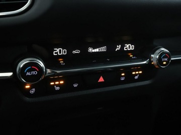 Mazda CX-30 2.0 Skyactiv-X 180KM 2019 Mazda CX-30 4x4 automat mHEV skóra navi klima, zdjęcie 29