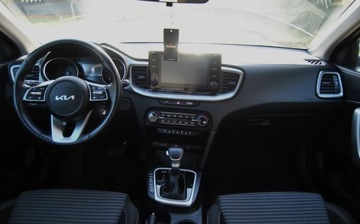 Kia Ceed III Kombi Facelifting 1.5 T-GDI 160KM 2023 Kia Ceed GWARANCJA, 2023r, 1.5 Benzyna 160KM, Automat, Niski przebieg, zdjęcie 8