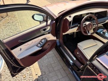 Hongqi H9 2.0 T 245KM 2025 Hongqi H9 Auto Punkt 2.0 Benzyna 245KM, zdjęcie 14