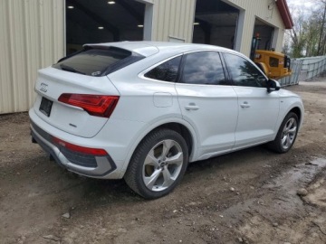 Audi 2022 Audi Q5 Sportback Premium Plus 45 2022 2.0 Benzyna 261KM, zdjęcie 3