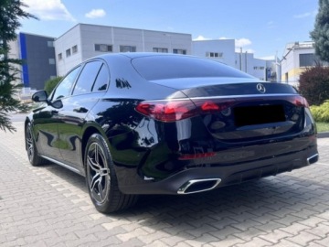 Mercedes Klasa E W214 Sedan 2.0 200 204KM 2025 E Klasa 200 4-Matic AMG 2.0 (204KM) 2025, zdjęcie 1