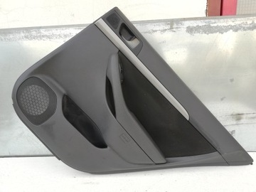 BOCZEK DRZWI PRAWY TYŁ TOYOTA AVENSIS T25 6-12lift