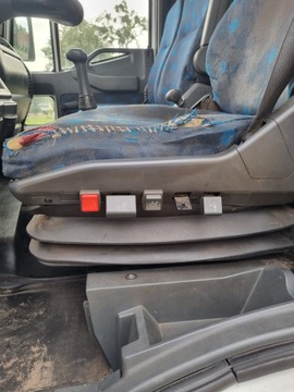 ЛЕВОЕ СИДЕНЬЕ ВОДИТЕЛЯ IVECO EUROCARGO