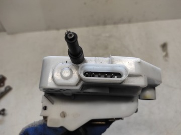 CITROEN C2 03- ZÁMEK LEVÝ PŘEDNÍ 5PIN