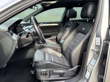 Volkswagen Passat B8 Variant 2.0 TDI BlueMotion SCR 190KM 2019 Volkswagen Passat TDI 190KM Highline R-Line Panorama Kam. 360 Keyless, zdjęcie 9