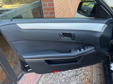 Mercedes Klasa E W212 Limuzyna 200 CDI BlueEFFICIENCY 136KM 2010 Mercedes-Benz Klasa E 2.2 diesel 136 KM automat zarej w PL zadbany za, zdjęcie 22