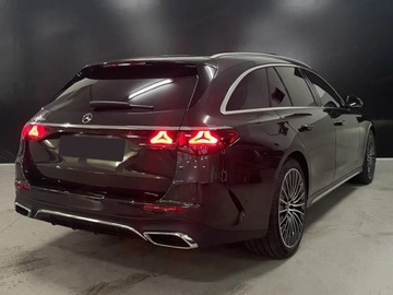 Mercedes Klasa E W214 2023 E Klasa 300 e AMG Estate 2.0 (333KM) 2023, zdjęcie 3