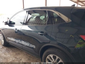 Ford Escape III 2022 Ford Escape 2022r., SE, od ubezpieczalni 1.5 Benzyna 181KM, zdjęcie 3