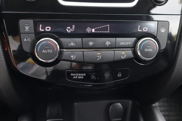Nissan Qashqai II Crossover Facelifting 1.2 DiG-T 115KM 2018 Nissan Qashqai 1.2 DIG-T, Salon Polska, Klima, zdjęcie 15